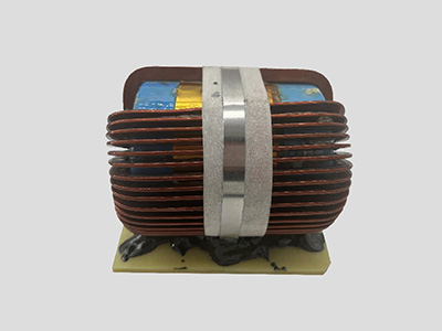 解(jie)析變壓器中的鐵(tiě)心