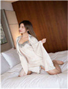 真实亲子伦小说,A处处吻全程拉丝伸舌头