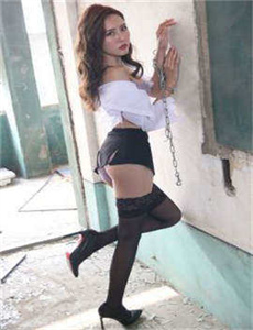 昔有琉璃瓦全集免费播放,风韵饥渴的中年富婆偷人视频