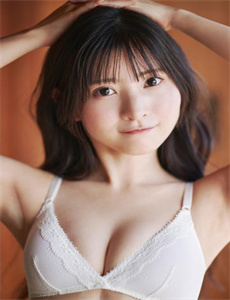 《吸血少女大战再生萝莉》